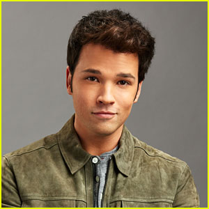 Nathan Kress Teases 'iCarly' Season 3 Is 'Very Different' & Is Not 'Just Pure Comedy'