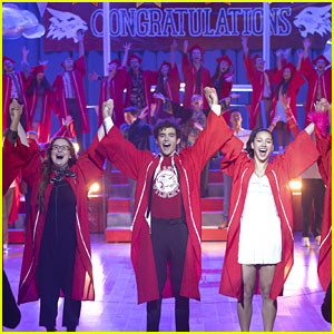 Disney+ Debuts First Look Photos for 'High School Musical: The Musical: The Series' Season 4