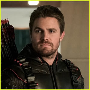 Stephen Amell Shares His Thoughts on Another Actor Playing Oliver Queen/Green Arrow In Future DC Projects