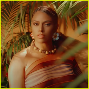 Dinah Jane Connects with Her Polynesian Roots On New Single 'Ya Ya' - Listen Now!