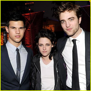 The Richest 'Twilight' Stars, Ranked (& the No. 1 Earner is Worth $120 Million!)