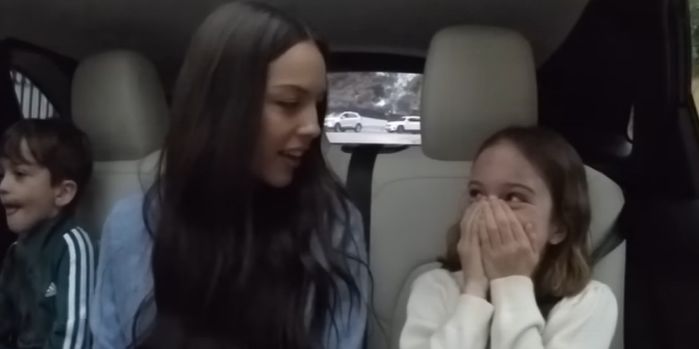 Olivia Rodrigo Surprises Jimmy Kimmel’s Kids While Driving To School ...