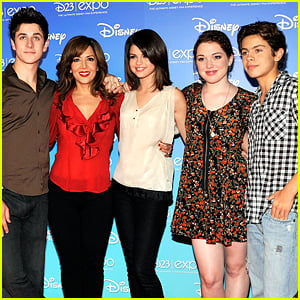 'Wizards of Waverly Place' Reboot Pilot Ordered by Disney Channel, Selena Gomez & David Henrie React