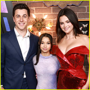 Janice LeAnn Brown Says David Henrie & Selena Gomez Made Her Feel 'Welcome & Safe' On 'Wizards Beyond Waverly Place' Set (Exclusive)