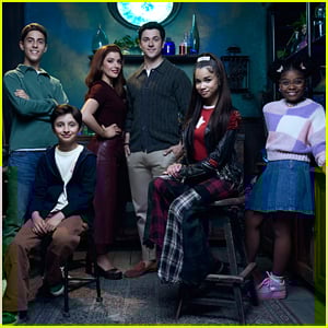 Disney Debuts 'Wizards Beyond Waverly Place' Season 2 Trailer - Watch Now!