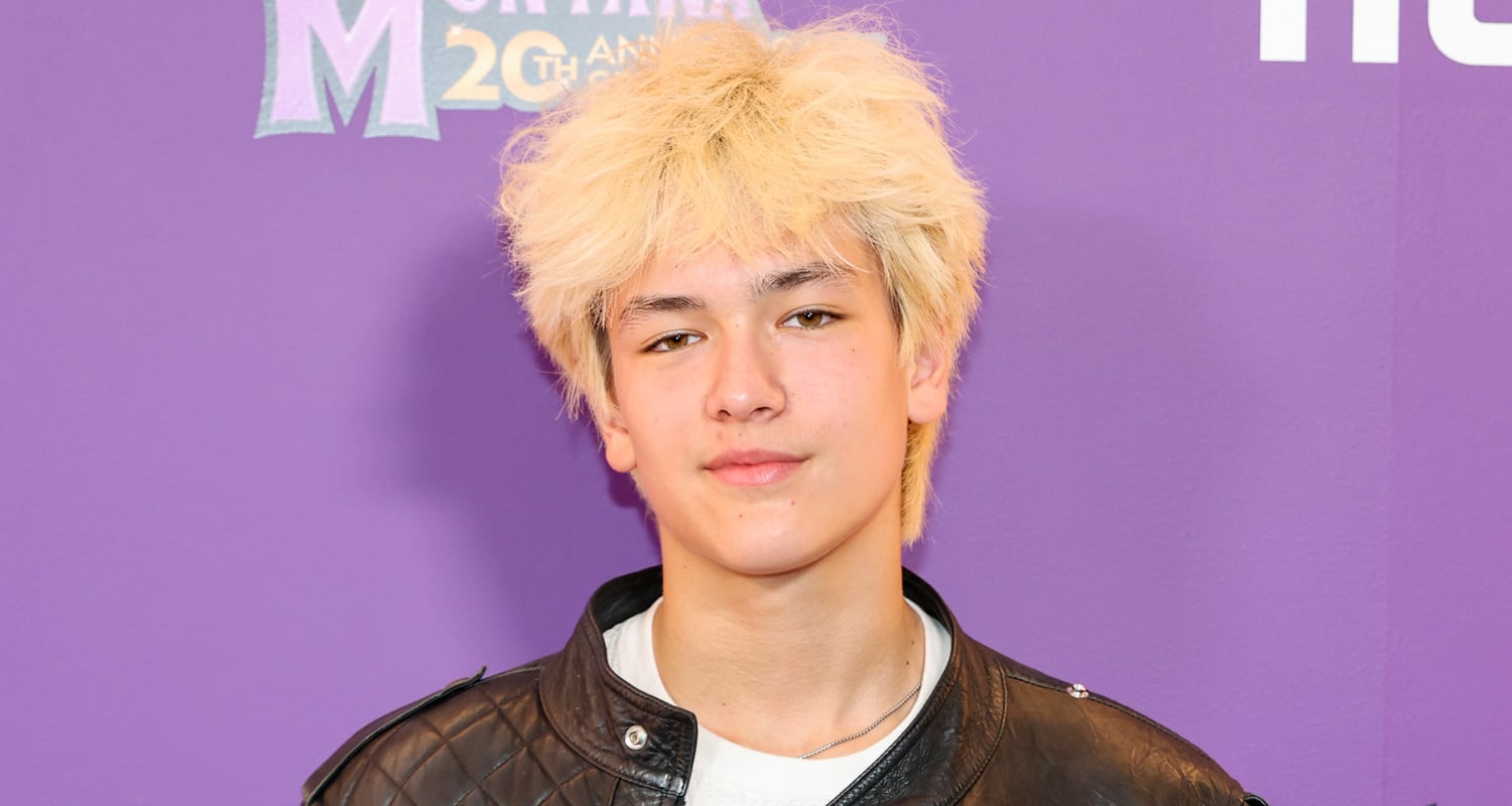 ‘Camp Rock 3’ Star Hudson Stone Signs Solo Record Deal With Disney’s Hollywood Records!